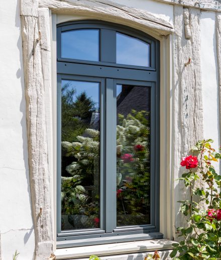 fenetre bois sur mesure traditionnelle estilou 2