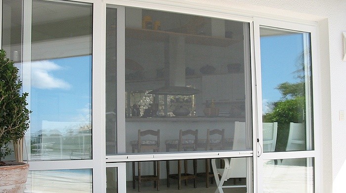 store moustiquaire