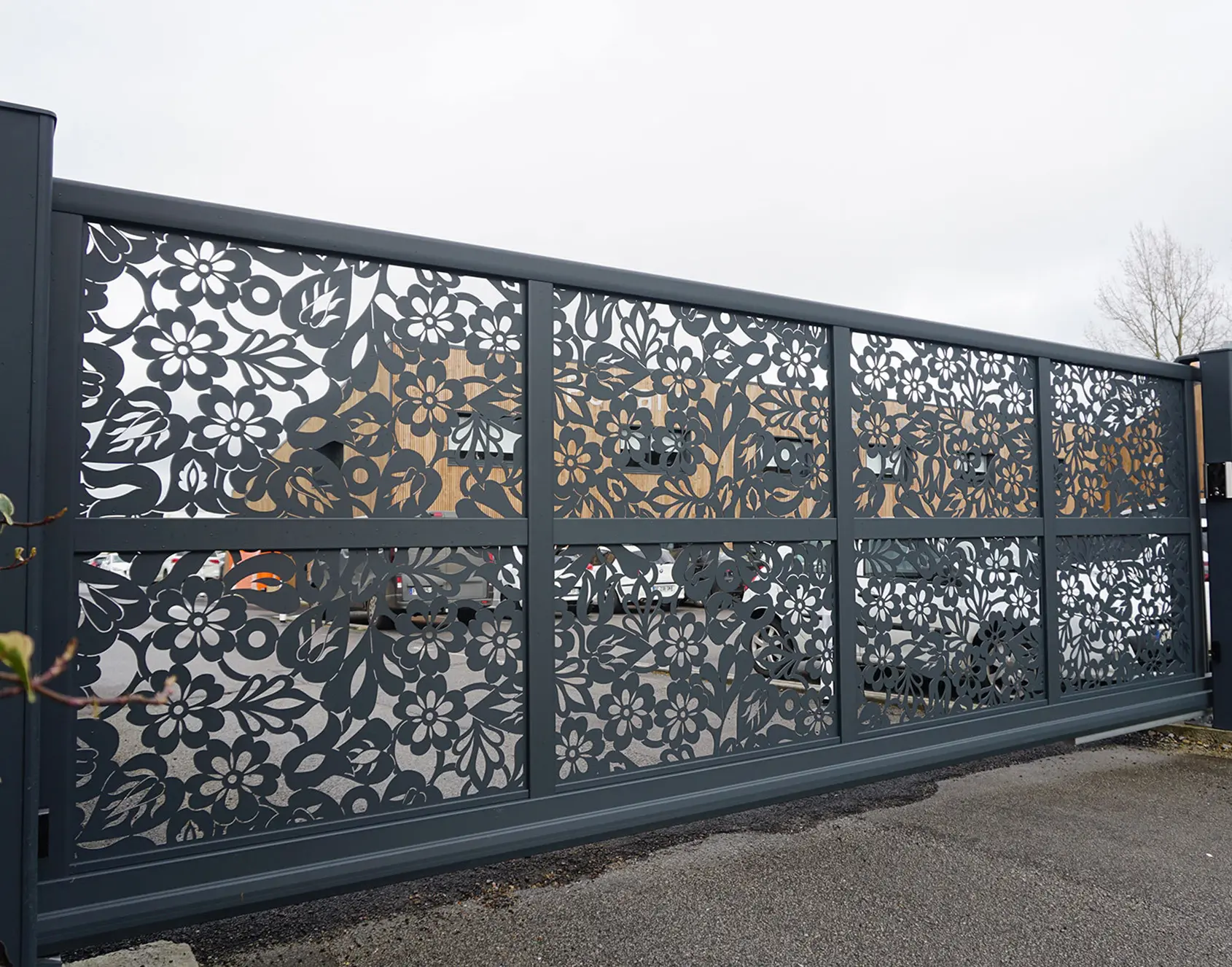 portail aluminium coulissant anaelle decor brodiri kostum